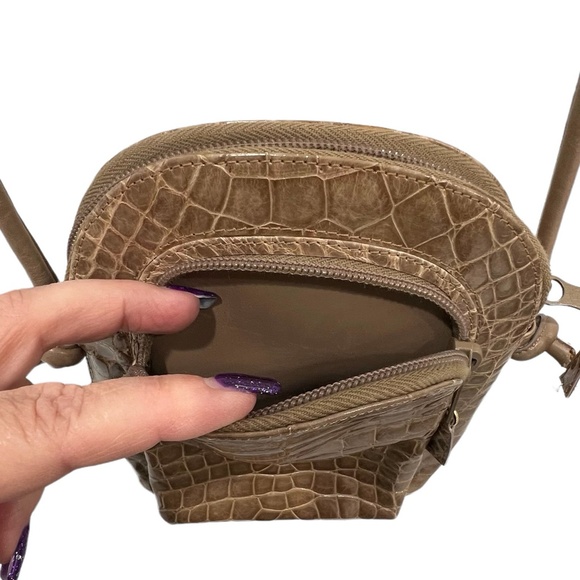 TITTI DELL'ACQUA MAXIMA TAN ALLIGATOR CROSSBODY PURSE W FRONT ZIP POCKET - Picture 11 of 16